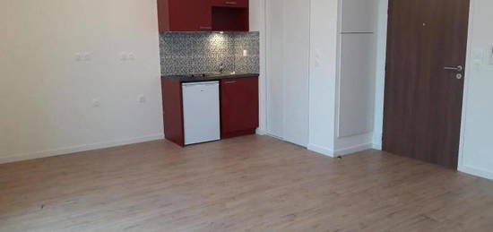 Appartement  à louer, 2 pièces, 1 chambre, 42 m²