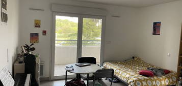 Studio 1 pièce 28 m²