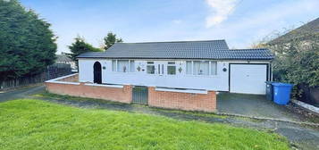 2 bedroom detached bungalow to rent