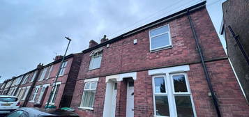 Property to rent in Cycle Road, Lenton, Nottingham NG7