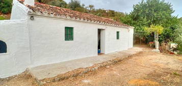 Finca rústica en venta en Comares