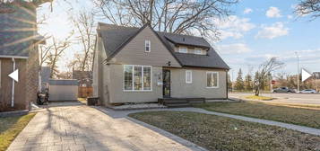 104 Riverbend Cres, Winnipeg, MB R3J 1K1