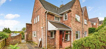 5 bedroom semi-detached house