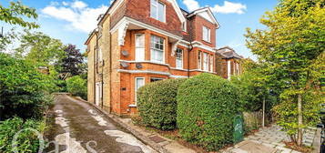 Flat for sale in Thornlaw Road, London SE27