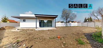 Dom v súkromí ! 4i Nízkoenergetický bungalov na pozemku 716 m2 Horné Saliby