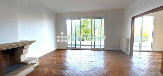 Appartement 6 pièces 146 m²