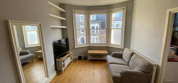 Flat to rent in Brailsford Road, London SW2