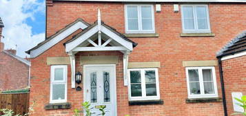 2 bedroom semi-detached house for sale