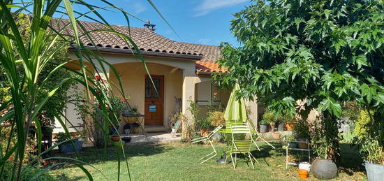 Maison au calme à Canitrot