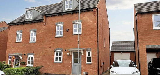 4 bed semi-detached house for sale