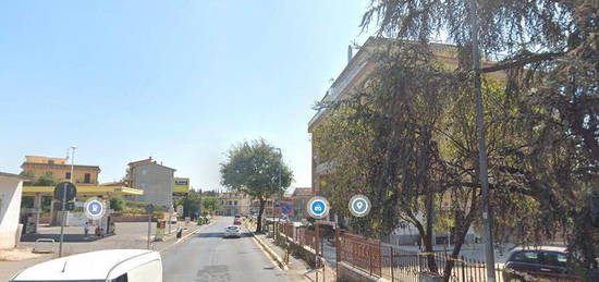 Villaggio prenestino bilocale con balcone abitabil