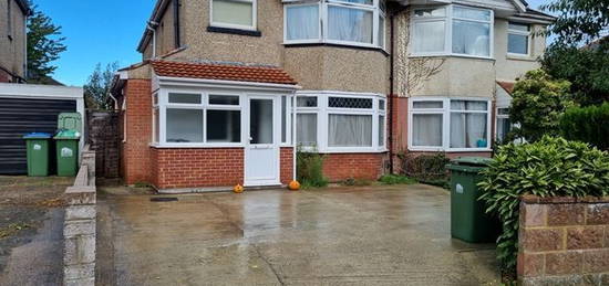 Detached house to rent in Kitchener Road, Highfield, Southampton SO17