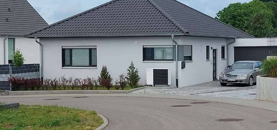 Günstiges, neuwertiges 4-Zimmer-Einfamilienhaus mit gehobener Innenausstattung in Bad Rappenau