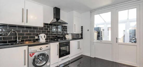 Terraced house to rent in Ashmore Road, London W9