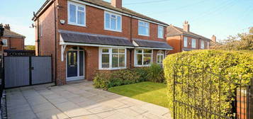 3 bedroom semi-detached house for sale