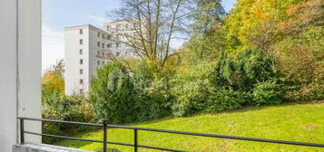 Charmante 2-Zimmer-Wohnung mit West-Loggia, begehbarem Kleiderschrank & Blick ins Grüne