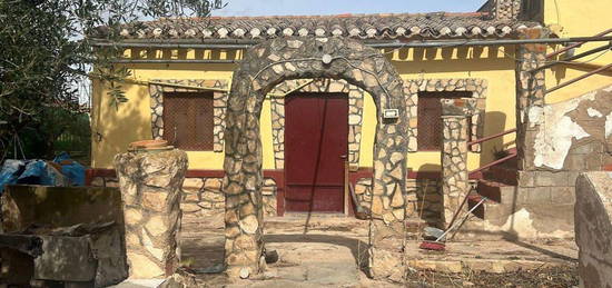 Finca rústica en venta en Hellín