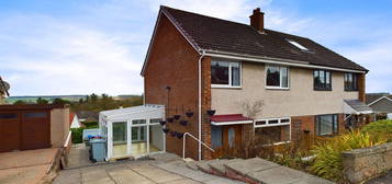 3 bed semi-detached house for sale