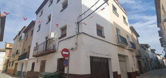 Casa adosada en calle Las Peñas en Belver de Cinca