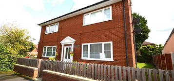 Flat to rent in Albert Lodge, Lambeth Road, Stockport SK5