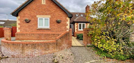 4 bedroom detached bungalow for sale