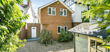 3 bed detached house for sale