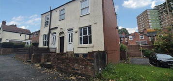 2 bedroom semi-detached house for sale