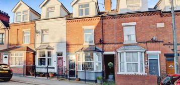 4 bedroom terraced house for sale