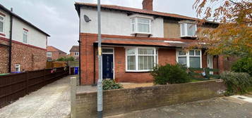 3 bed semi-detached house for sale