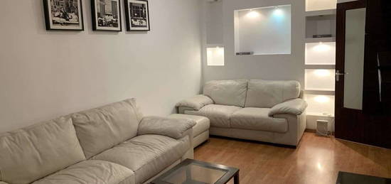 AP. 2 CAMERE, METROU 10 MIN, PET-FRIENDLY, BUCATARIE INCHISA, CURAT