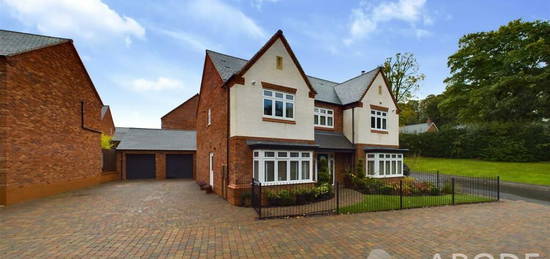 5 bedroom detached house for sale