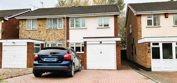 3 bedroom semi-detached house for sale