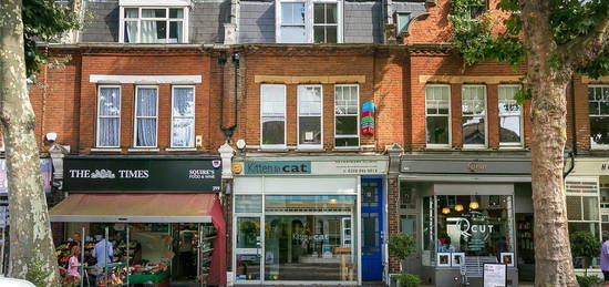 Flat for sale in Sandycombe Road, Kew, Surrey TW9