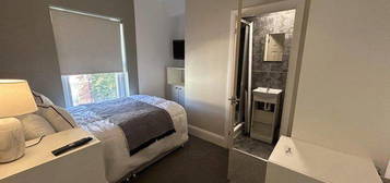 5 bed shared accommodation to rent