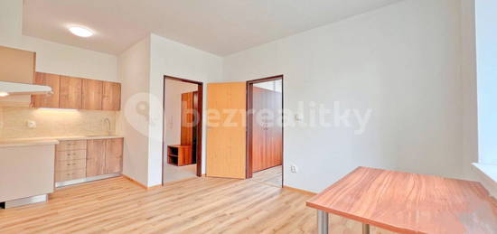 Pronájem bytu 2+kk 33 m², Hradecká, Holice