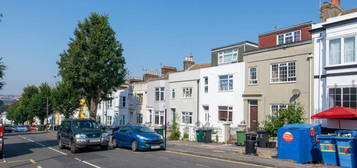 7 bedroom terraced house