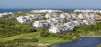 Piso en avenida Del Golf en San Roque