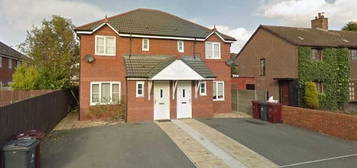 3 bed semi-detached house for sale