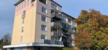 Schöne 3-Zimmer-Wohnung mit Balkon ins Grüne