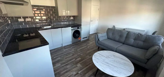 2 bedroom flat