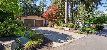 4205 Clearwater Dr SE, Lacey, WA 98503
