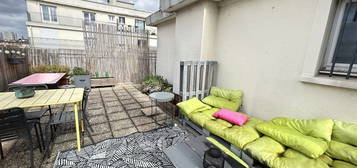 CHARMANT 2 PIECES MEUBLE AVEC TERRASSE