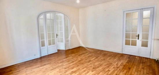 Appartement  à vendre, 4 pièces, 2 chambres, 100 m²