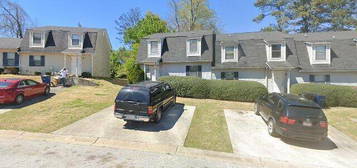 8842 W Hills Ct, Douglasville, GA 30134