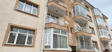 EN-KADAN ŞEHİR MERKEZİNDE ARA KATTA SATILIK 3+1 DAİRE