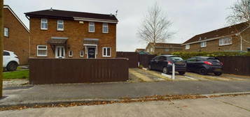 2 bedroom semi-detached house for sale