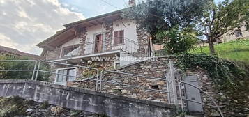 Villa in vendita in via per Stresa, 2