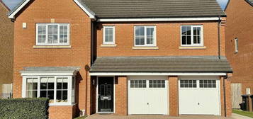 5 bedroom detached house for sale