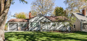 5029 Clark Dr, Roeland Park, KS 66205