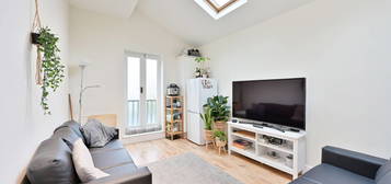 Flat to rent in Alexandra Road, Wimbledon, London SW19